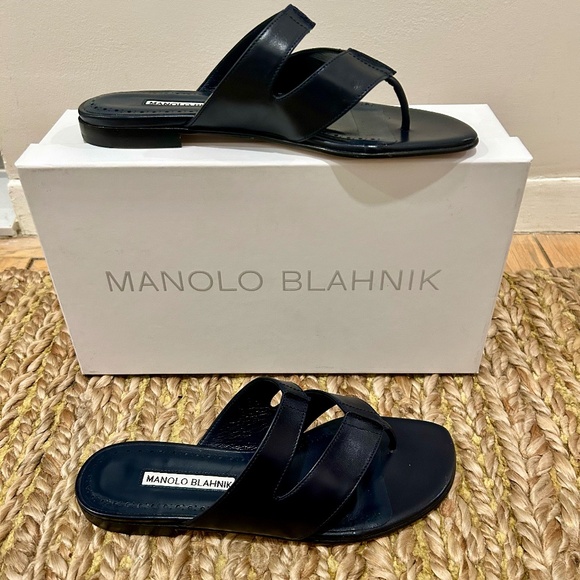 Manolo Blahnik Classic Dark Navy Sandals - Brand New in Box - Size 7 - Picture 1 of 3
